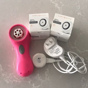 Clarisonic Mia pack with new brushes